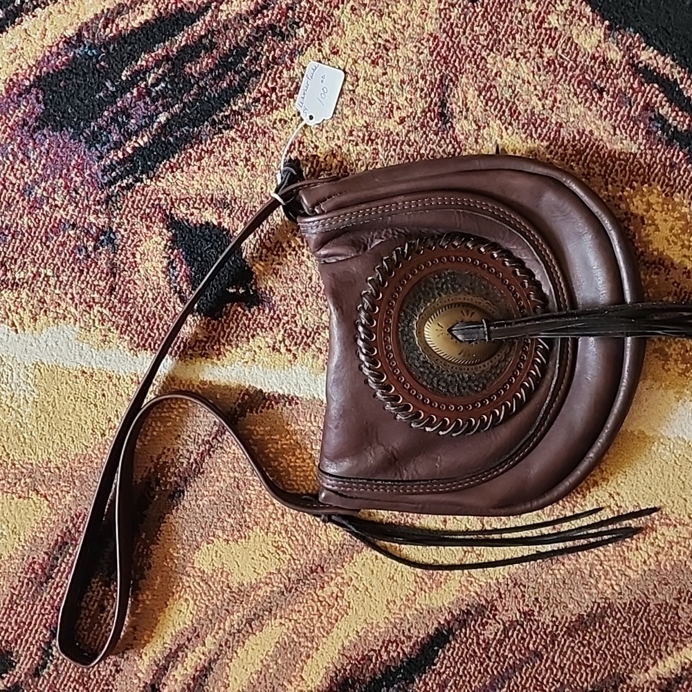 Leather purse with fringe